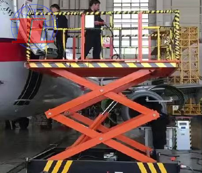 新乡大型机场升降车